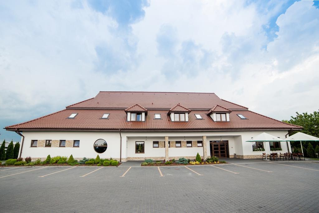 Hotel Gosciniec Nad Goplem à Grodztwo Extérieur photo